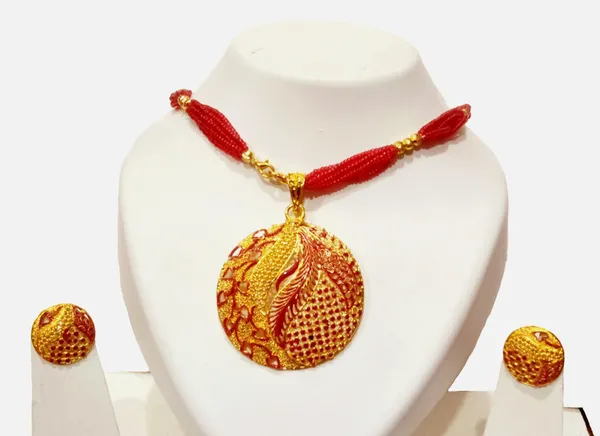 Assamese_Traditional_Gold_Plated_Red_Colour_Tassel_Jewellery_Set_For_Women